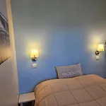 O Fil De L'eau Piscine Chauffee Apartman *