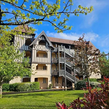 Apartmán O Fil De L'eau Piscine Chauffee