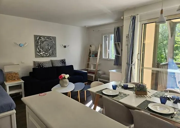 Apartmán O Fil De L'eau Piscine Chauffee